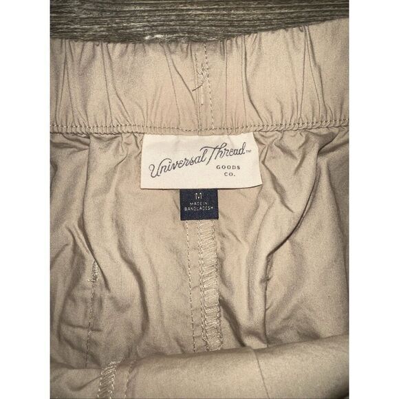 Universal Threads Women's Parachute Cargo Pants Tan Size Medium. NWOT. P - Picture 8 of 10